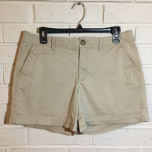 Old Navy 5” shorts khakis size 10 tall